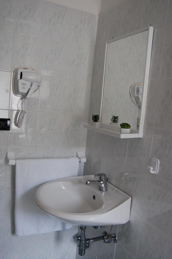 Hotel Flores Riccione Zewnętrze zdjęcie