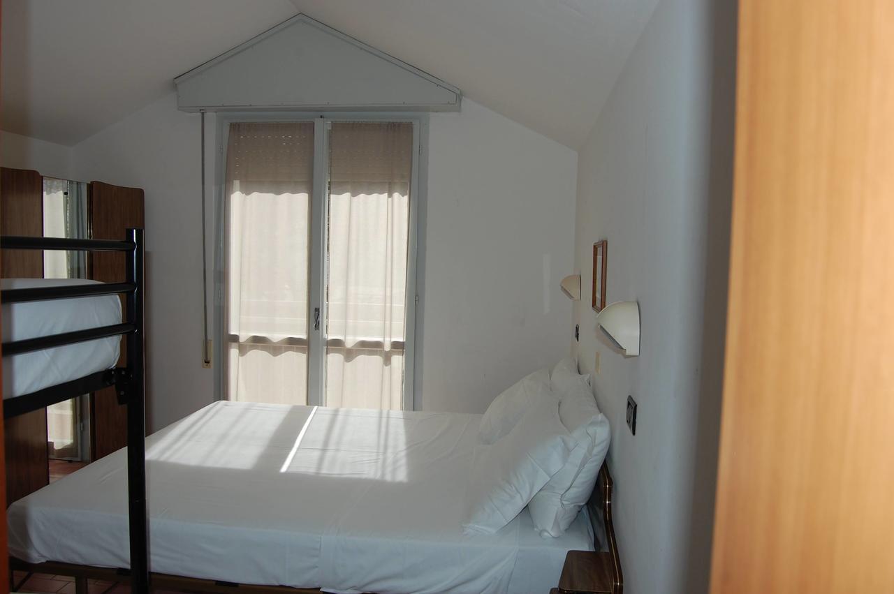 Hotel Flores Riccione Zewnętrze zdjęcie