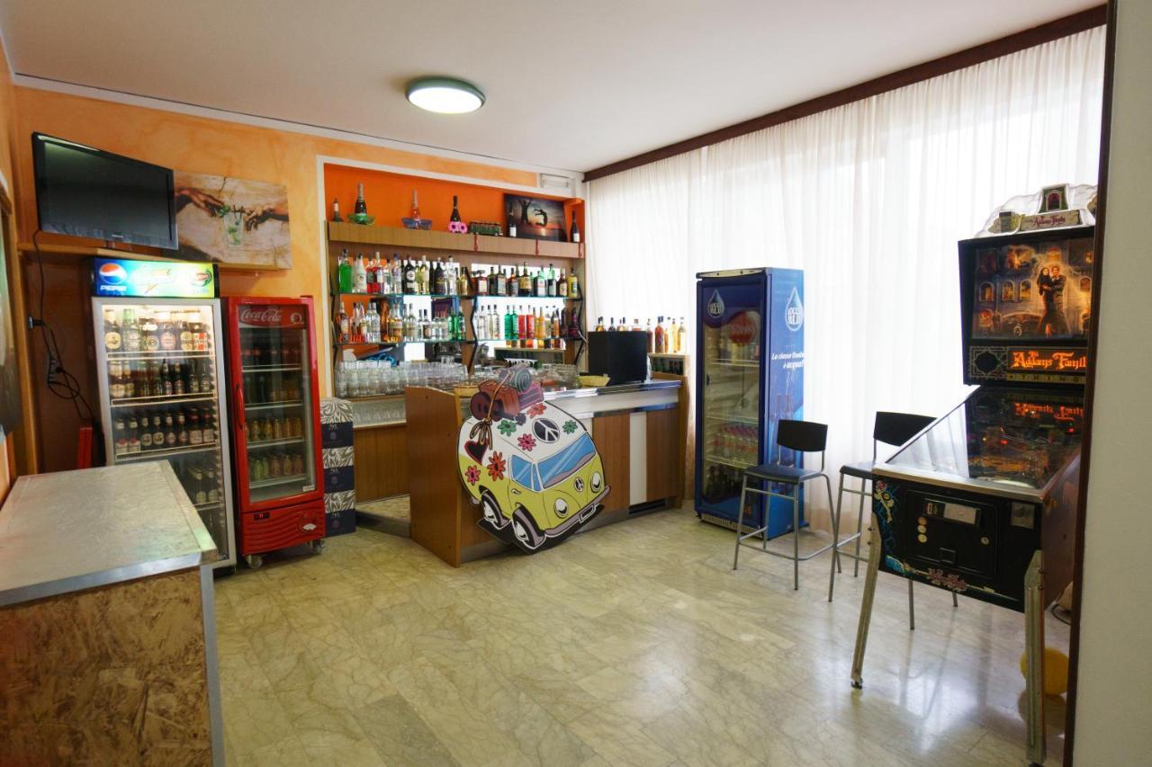 Hotel Flores Riccione Zewnętrze zdjęcie